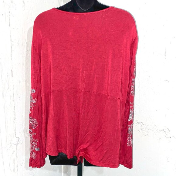 Red and Silver Long Sleeve 3XL - Picture 3 of 9